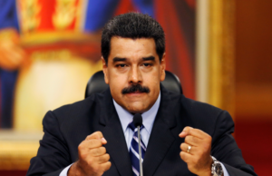 Venezuela : Maduro assure que le plan de défense contre la menace américaine est au point