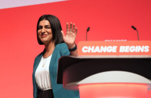 Immigration : Ultimatum de Londres face au « laxisme » de la RDC sur ses migrants illégaux, Kinshasa réagit