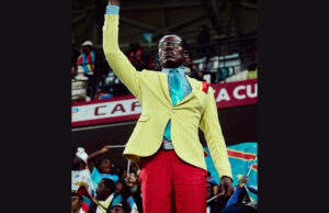 CAN 2026-Insolites : L’animateur Lumumba Véa, vétitable monument de la CAN Maroc