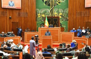 Sénégal : l’Assemblée nationale valide une réforme de la Constitution, le gouvernement annonce un référendum